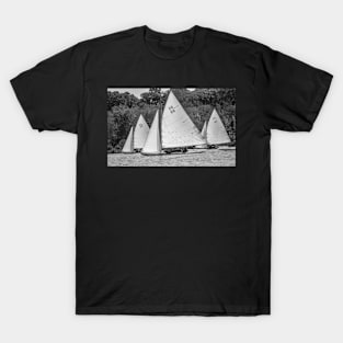 Two men racing a brown boat on Wroxham Broad, Norfolk T-Shirt